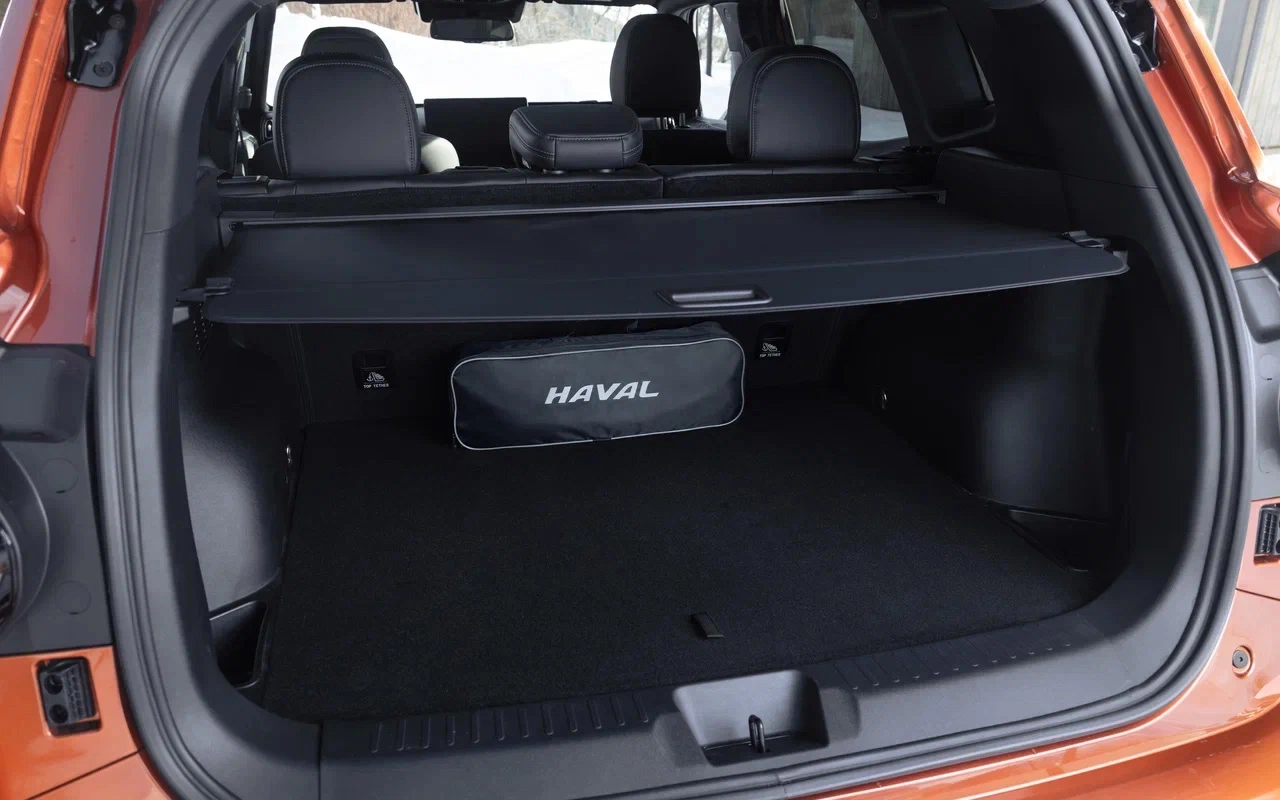 37 Haval H7.webp